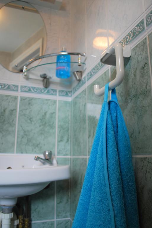 Clift Guest House Bristol Room photo